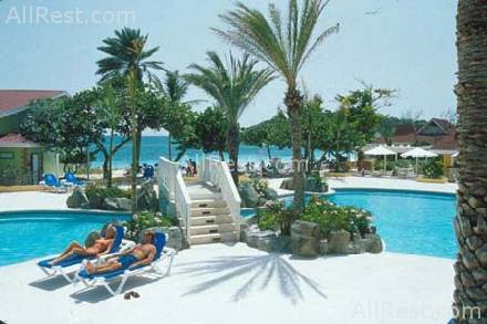 Grand Pineapple Beach Resort 26